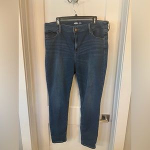 EUC Old Navy Size 18 Rockstar Super Skinny high Rise Jeans